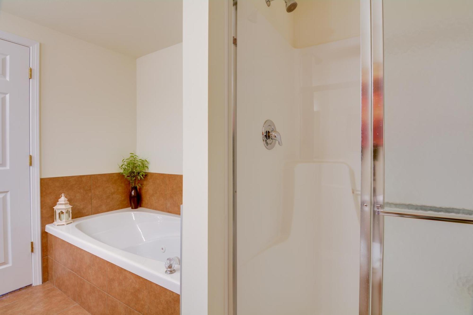 Lakefront Osage Beach Condo With Pool And Water Views! 外观 照片