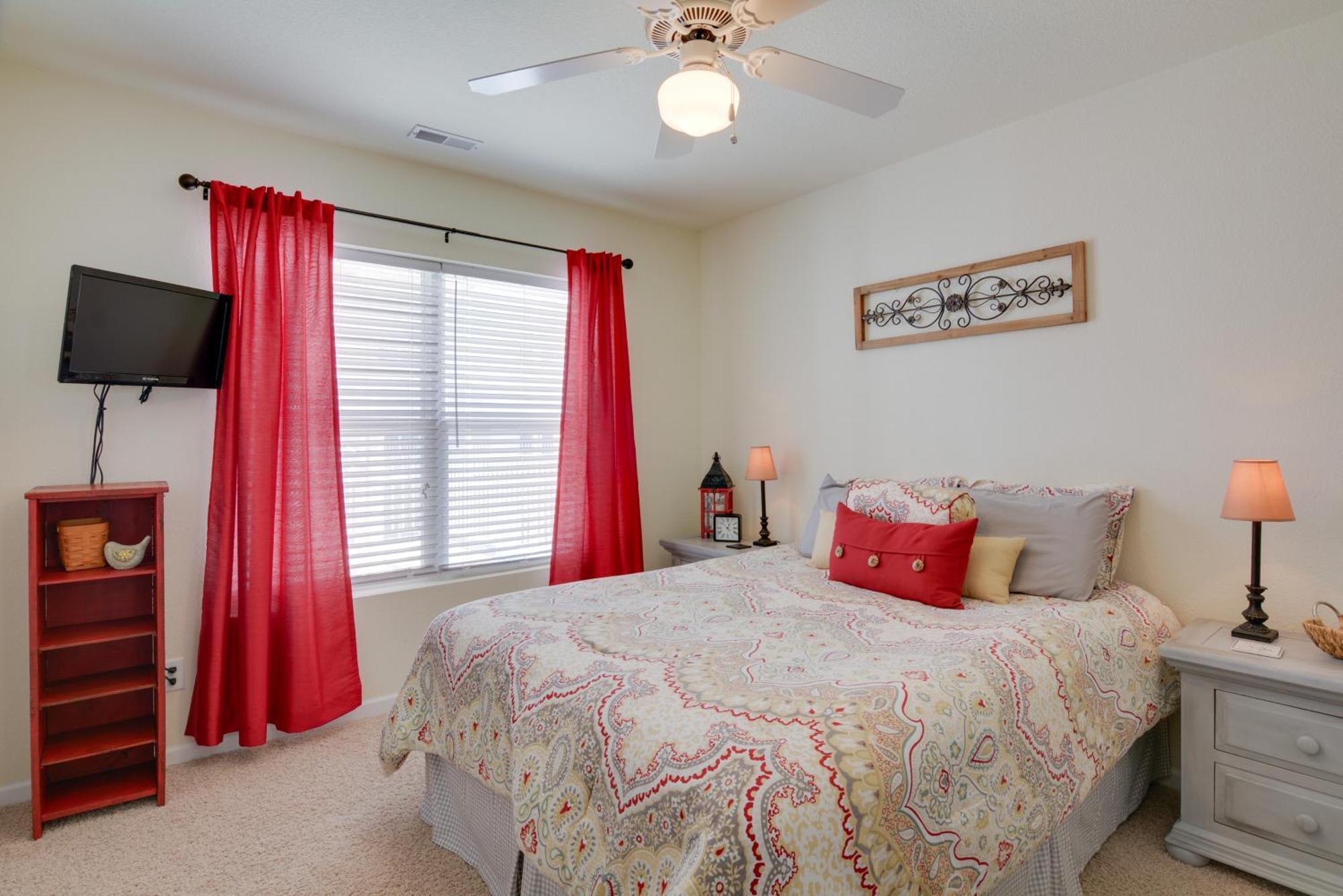 Lakefront Osage Beach Condo With Pool And Water Views! 外观 照片
