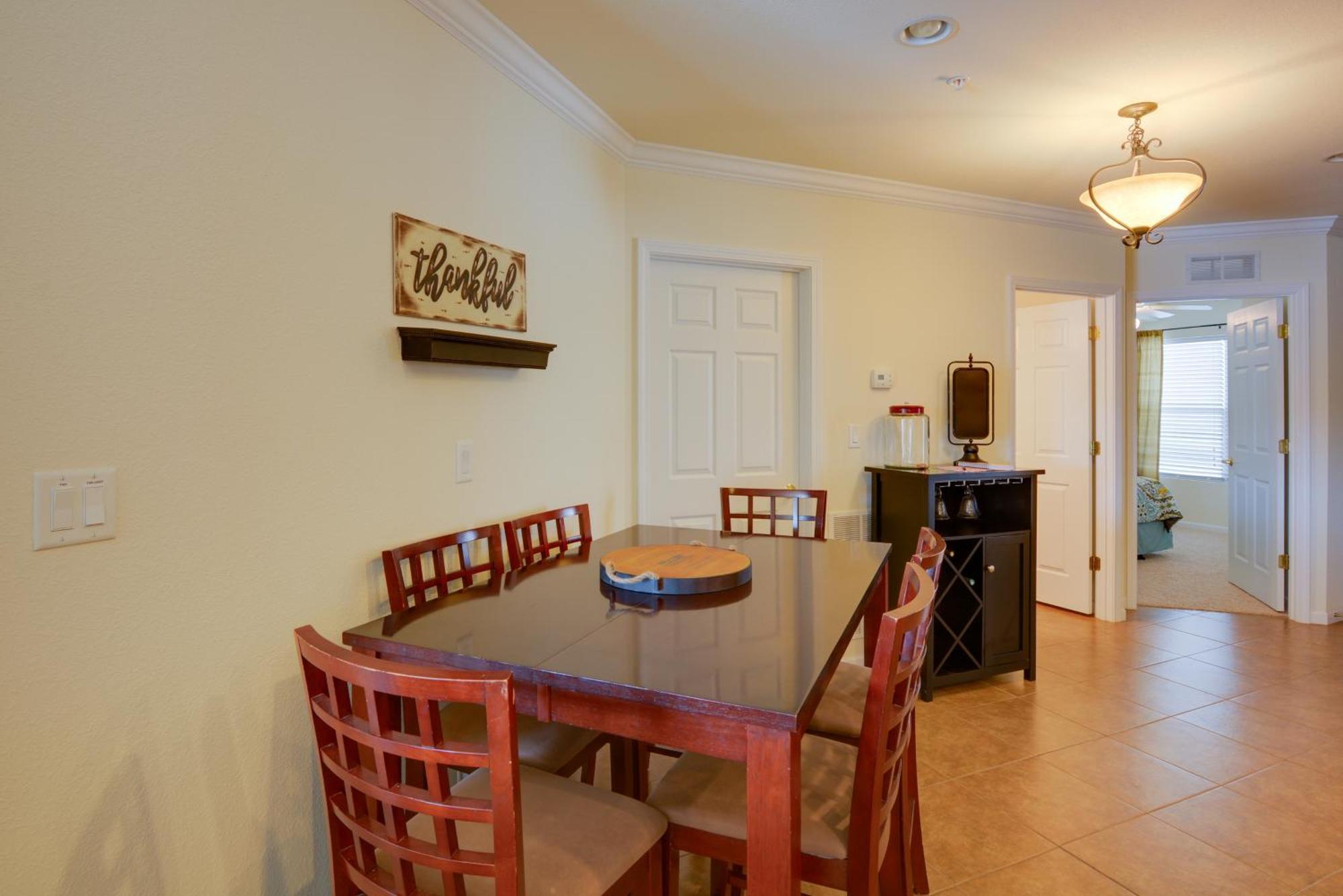 Lakefront Osage Beach Condo With Pool And Water Views! 外观 照片